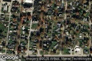 215 S Pine St, Arcola, IL 61910