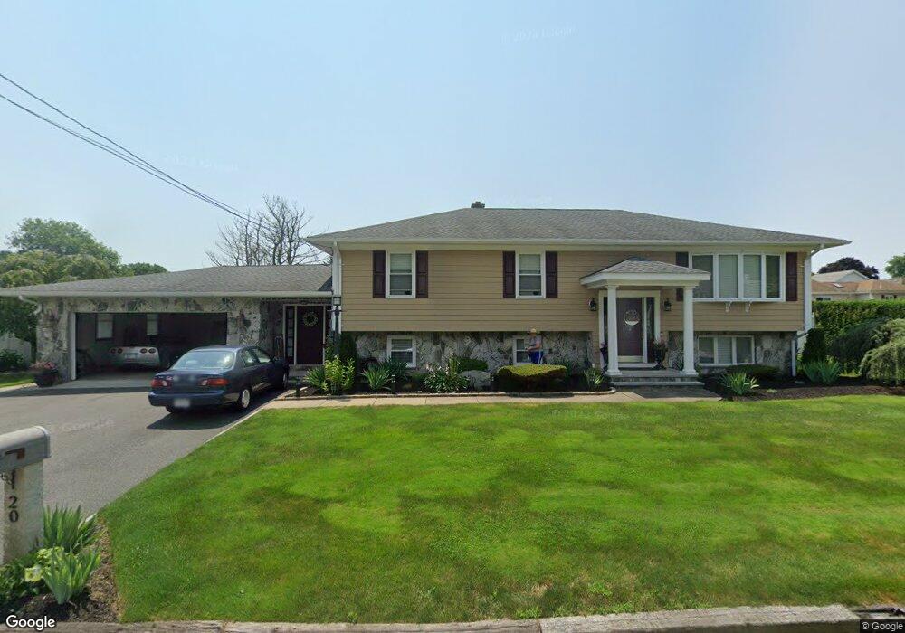 20 Maplecrest Dr, North Dartmouth, MA 02747 - photo 1