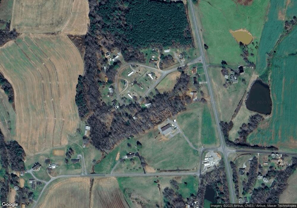 139 Kingsdale Dr, Statesville, NC 28625 - photo 1