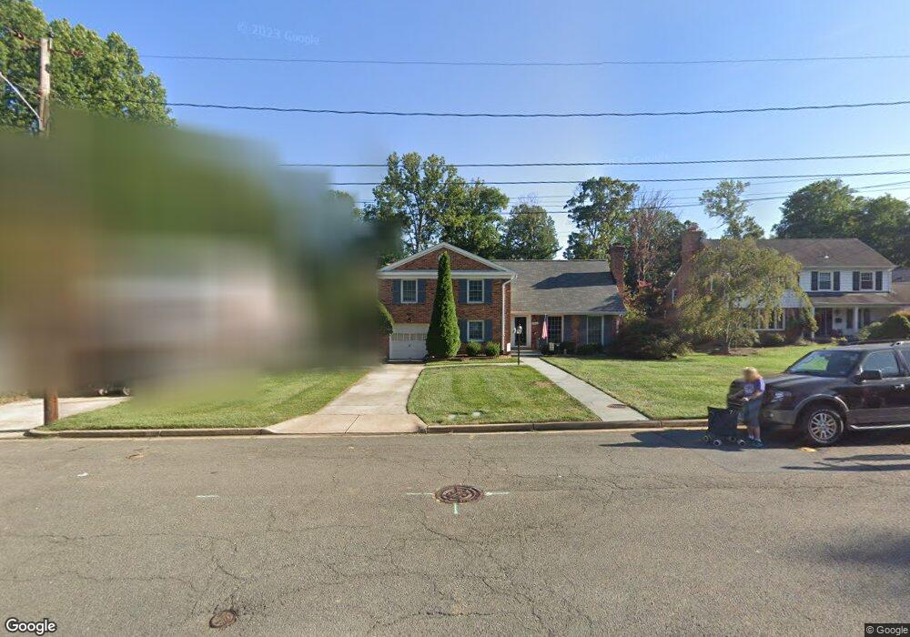 7431 Venice St, Falls Church, VA 22043 - photo 1