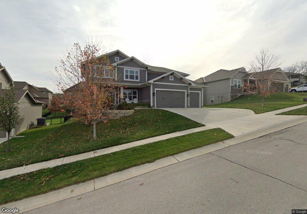 21233 W 46th St, Shawnee, KS 66218 - photo 1