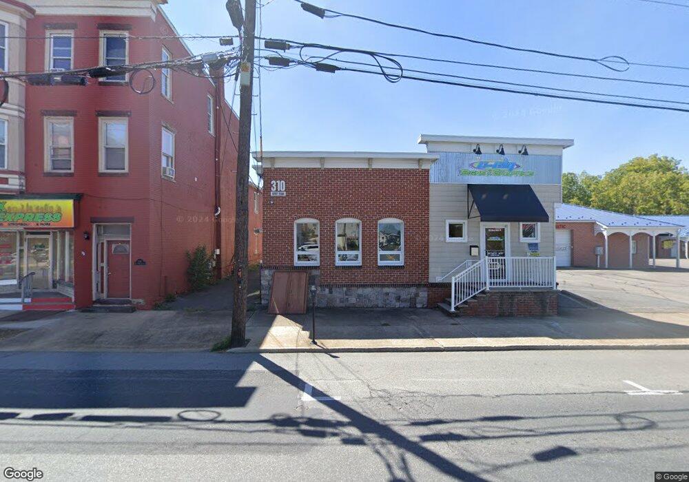 310 W Main St, Waynesboro, PA 17268 - photo 1