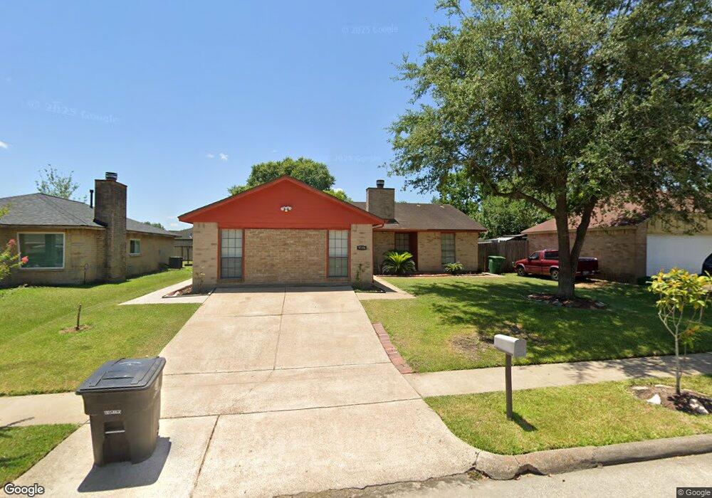 9506 Garden Bridge St, Houston, TX 77075 - photo 1
