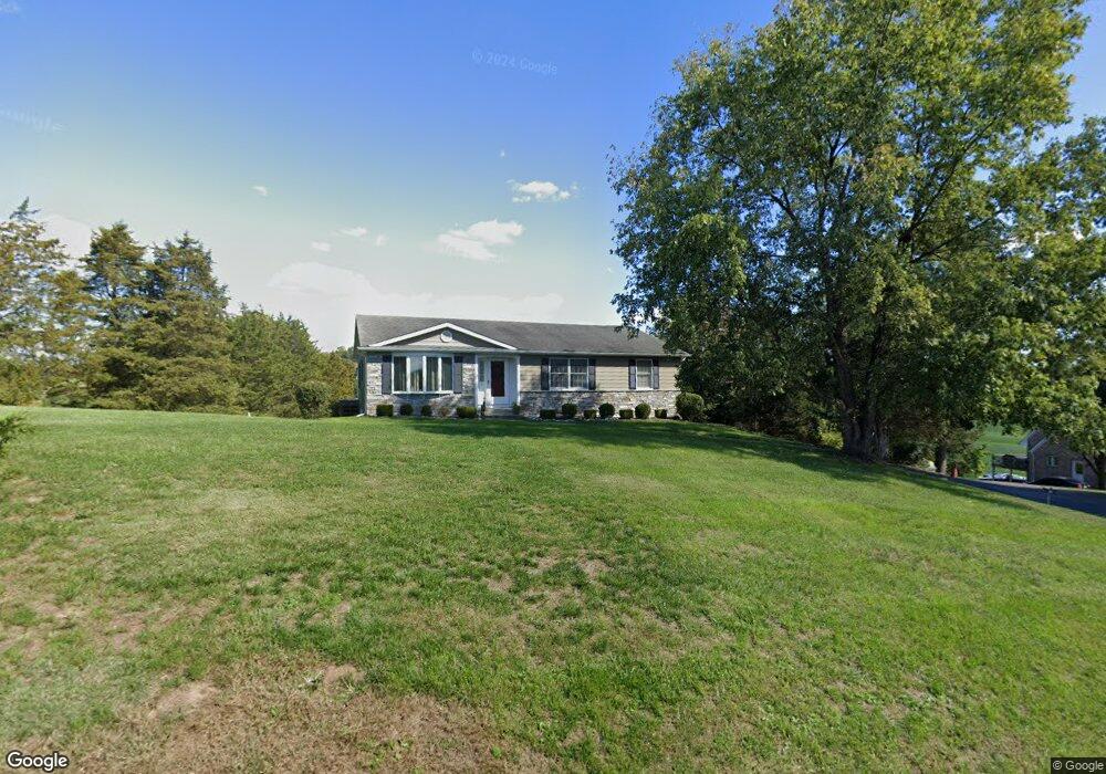 993 Hoffman Rd, Martinsburg, WV 25404 - photo 1