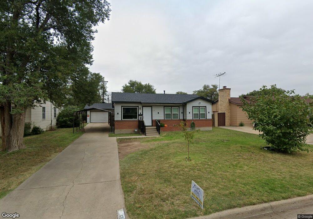 1207 NE 2nd St, Dumas, TX 79029 - photo 1