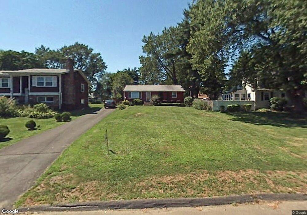 27 Sinclair St, Windsor, CT 06095 - photo 1