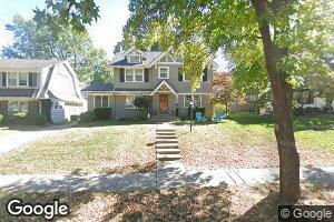 6927 Edgevale Rd, Kansas City, MO 64113