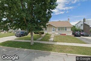 7156 W Greenleaf St, Niles, IL 60714