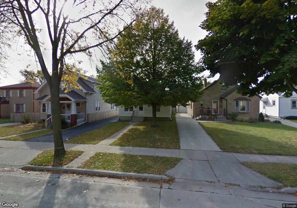 215 W Bolivar Ave, Milwaukee, WI 53207 - photo 1