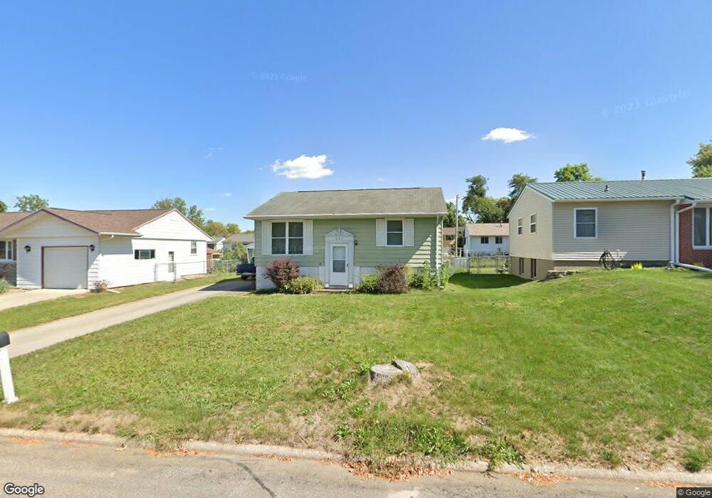 3123 Cameo Ln SW, Cedar Rapids, IA 52404 - photo 1