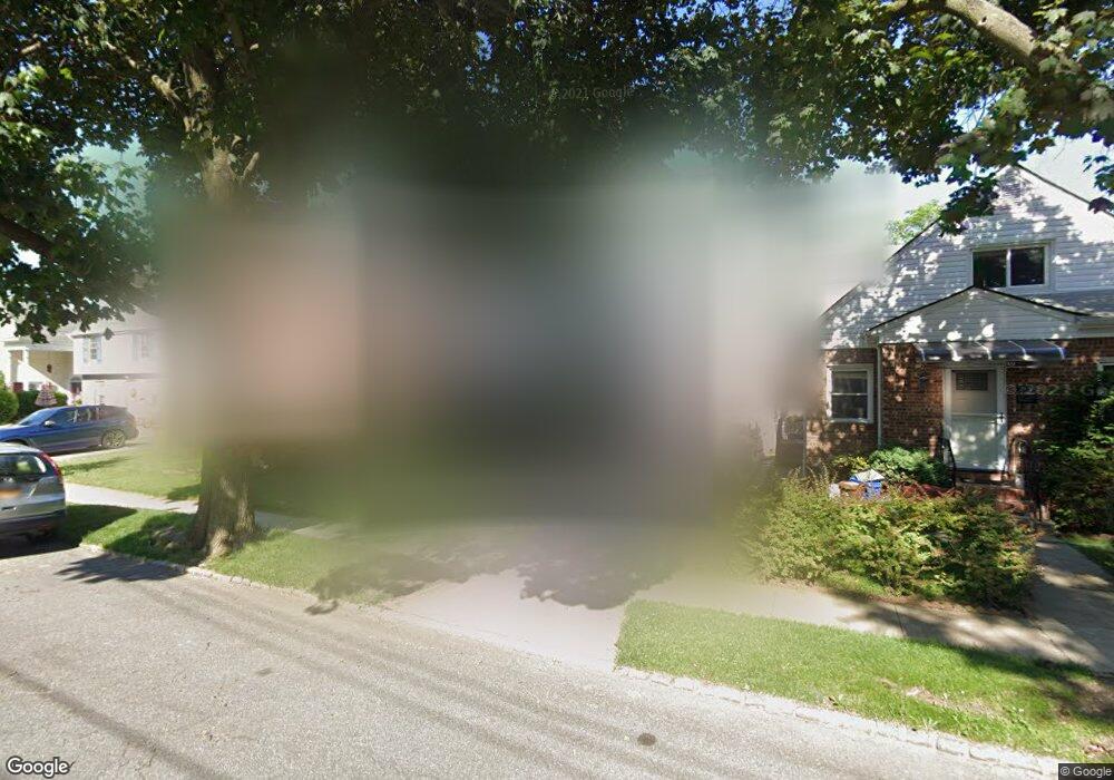 2945 165th St, Flushing, NY 11358 - photo 1