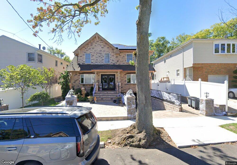 92 Hopkins Ave, Staten Island, NY 10306 - photo 1