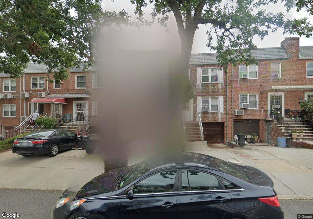 6915 174th St, Fresh Meadows, NY 11365 - photo 1