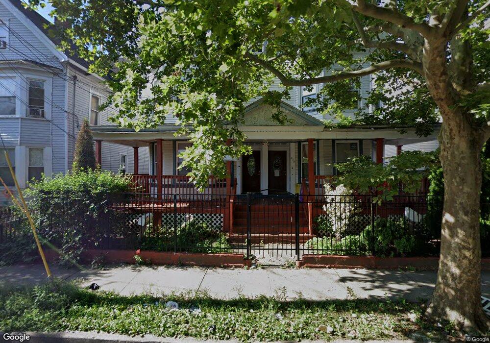 438 Shelton St unit 1, Bridgeport, CT 06608 - photo 1