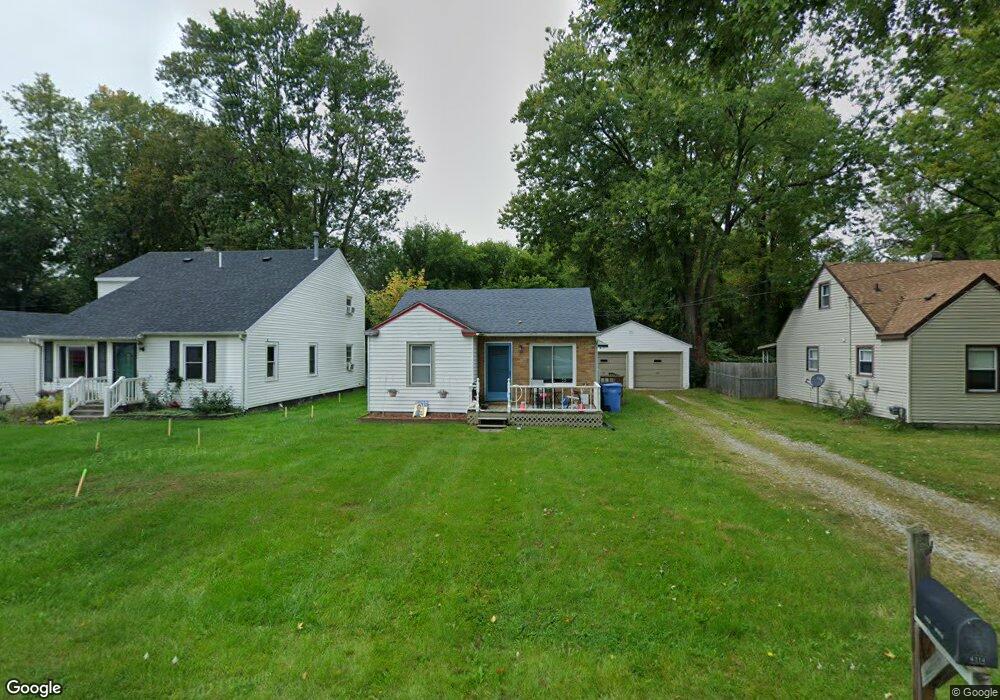 6214 Coulson Ct, Lansing, MI 48911 - photo 1