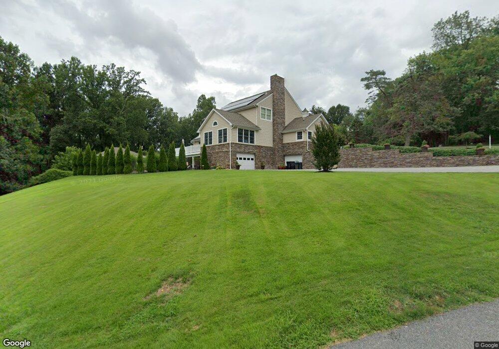 1138 Greenway Rd, Cockeysville, MD 21030 - photo 1