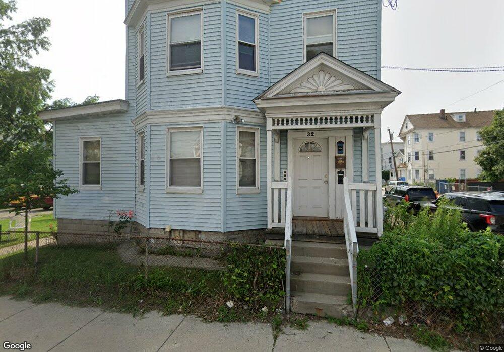 32 Bennington St, Lawrence, MA 01841 - photo 1