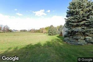 633 5th St, Hull, IA 51239
