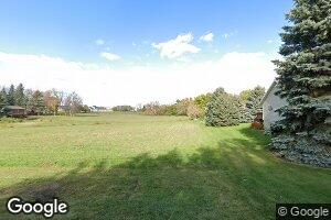 631 5th St, Hull, IA 51239