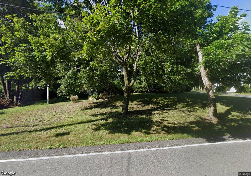 490 Circuit St, Hanover, MA 02339 - photo 1