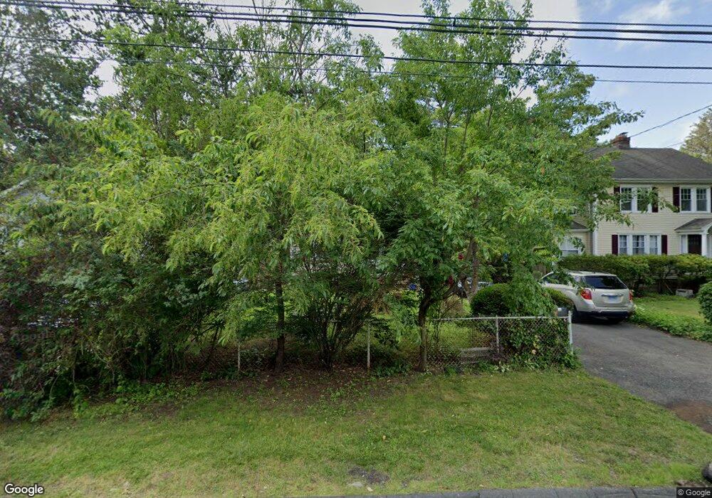 20 Maplewood Place, Stamford, CT 06905 - photo 1