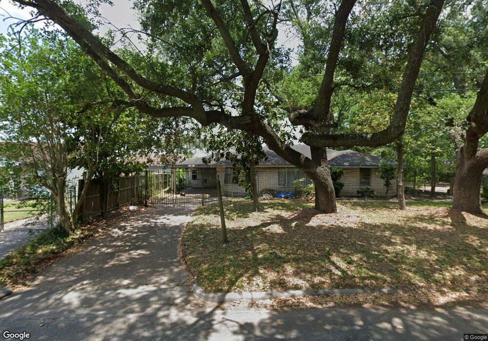 4829 Bricker St, Houston, TX 77033 - photo 1
