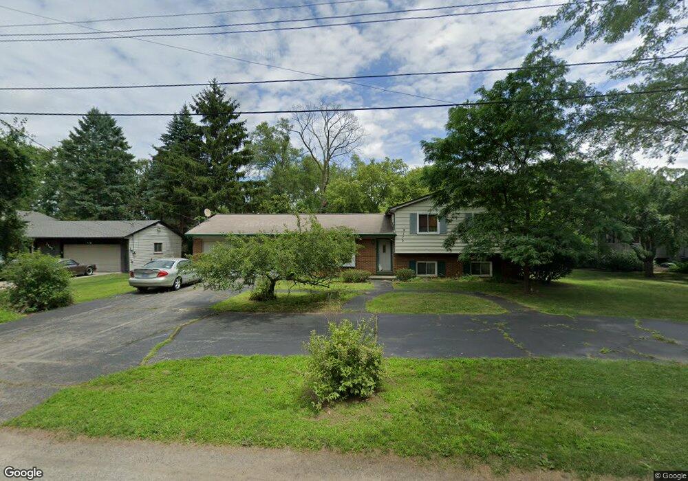 2175 Moorgate Dr, West Bloomfield, MI 48324 - photo 1