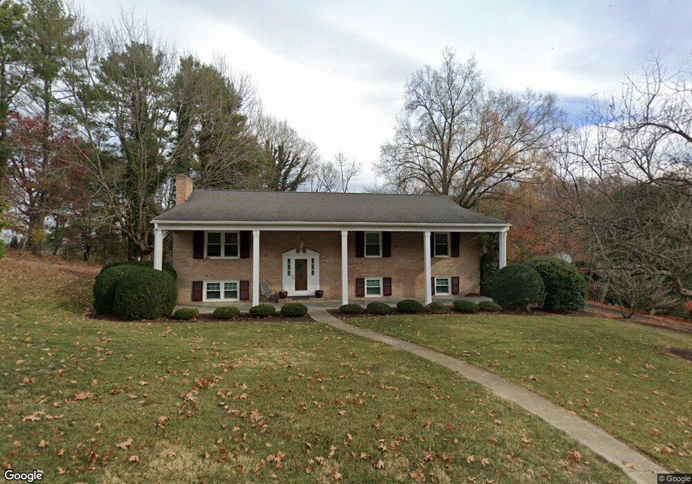 503 Victoria Dr, Staunton, VA 24401 - photo 1