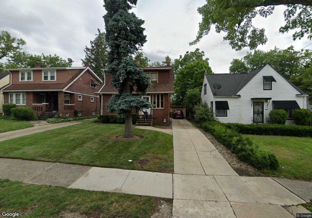 20502 Franklin Rd, Maple Heights, OH 44137 - photo 1