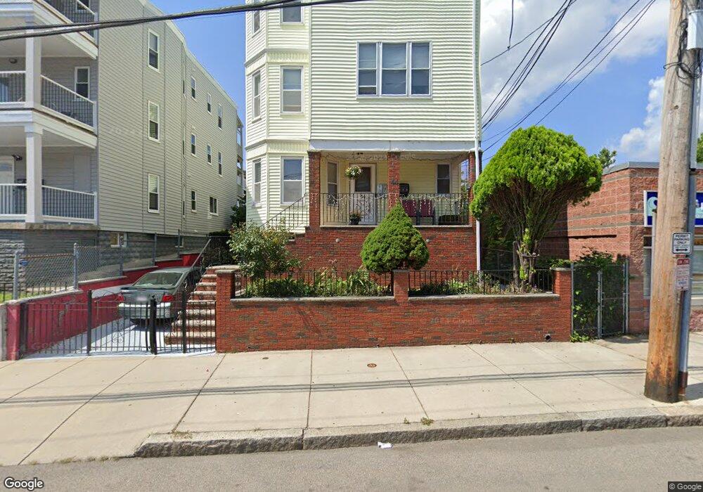 44 Temple St unit 3, Somerville, MA 02145 - photo 1