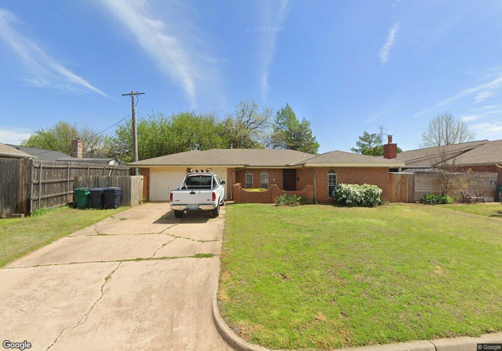 11612 Victoria Place, Oklahoma City, OK 73120 - photo 1