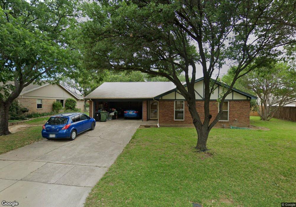 700 Springwood Dr, Hurst, TX 76054 - photo 1