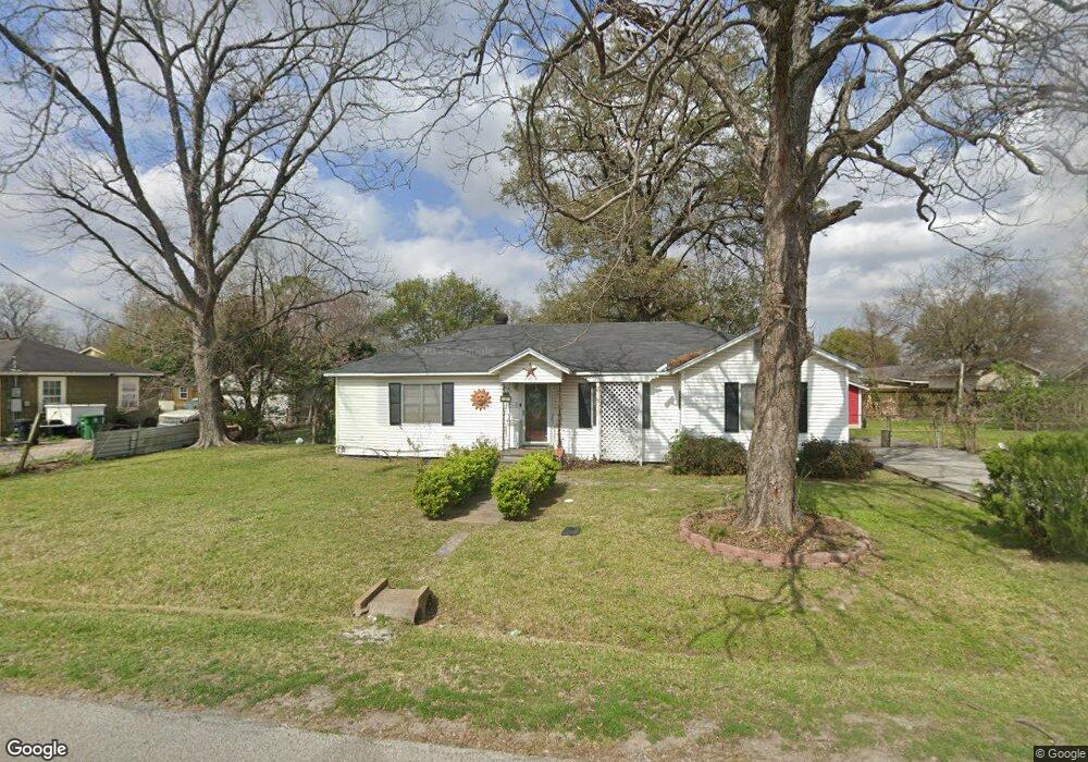 107 Fichter St, Houston, TX 77022 - photo 1