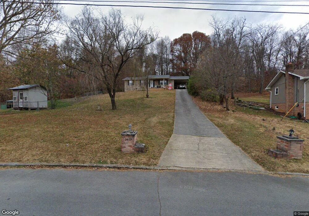 1409 Valley View Dr, Johnson City, TN 37601 - photo 1