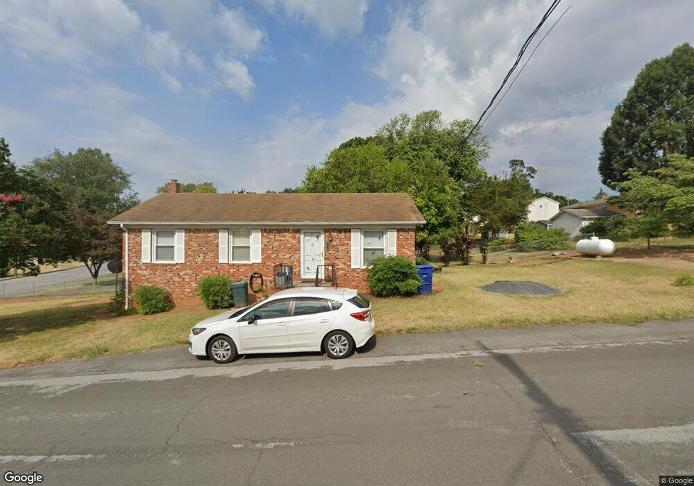 1502 Scranton Ave, Front Royal, VA 22630 - photo 1