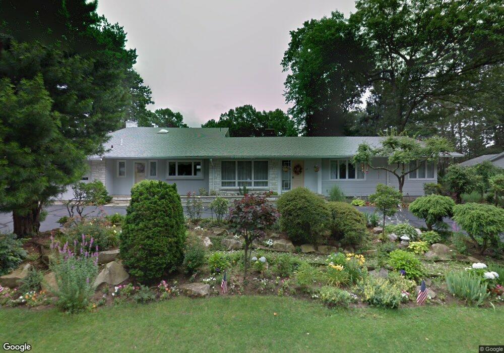 178 Summit Dr, Cranston, RI 02920 - photo 1