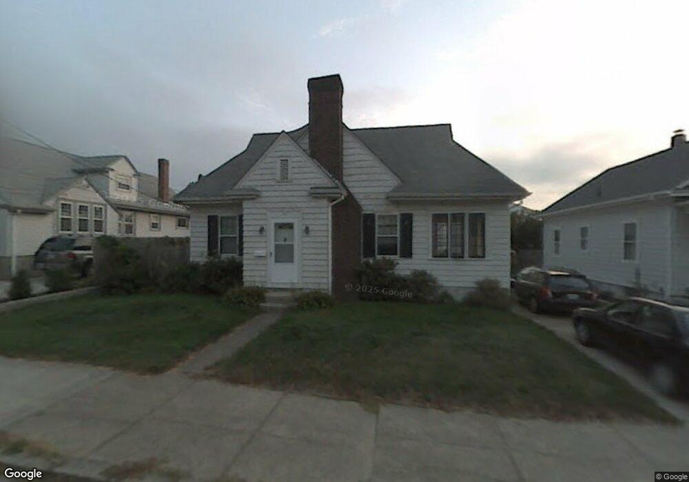 20 Sterling St, Pawtucket, RI 02860 - photo 1