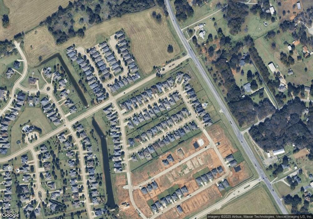 310 Paddle Boat Dr, Granbury, TX 76049 - photo 1