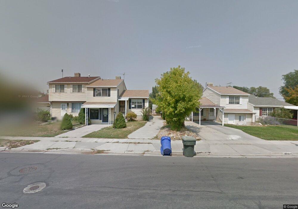 1320 Twin Oaks Dr, West Jordan, UT 84088 - photo 1