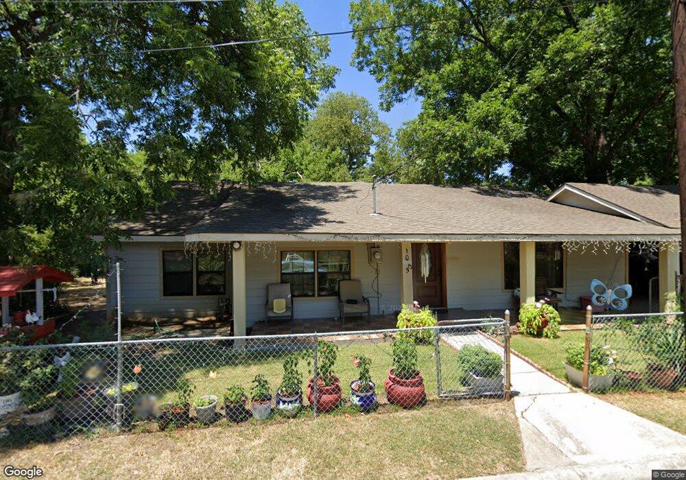 1005 Minnie St, Gainesville, TX 76240 - photo 1