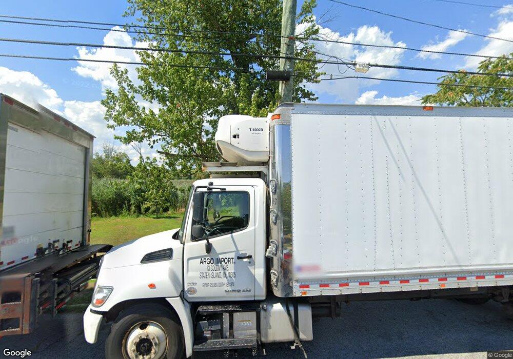 707 Oceanside Ave, Staten Island, NY 10305 - photo 1