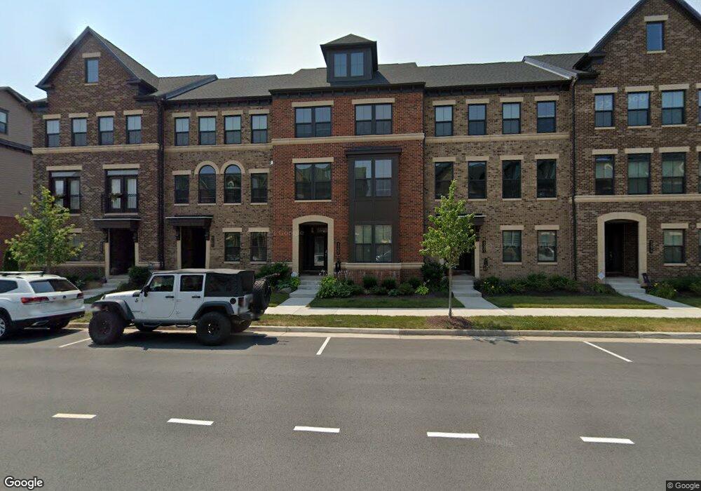 43483 Charitable St, Ashburn, VA 20148 - photo 1