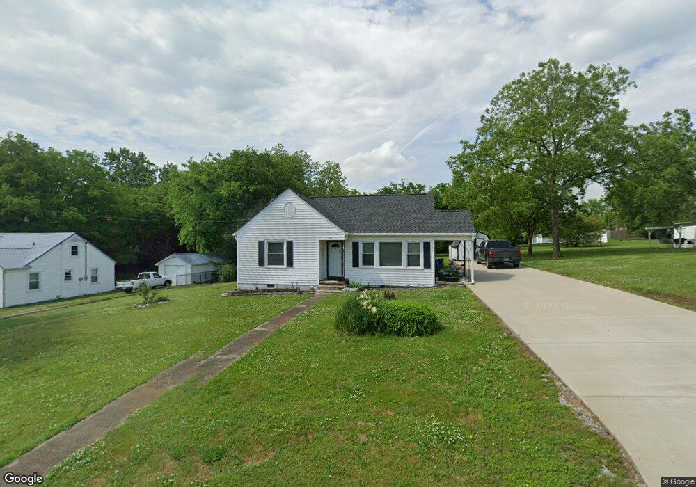 213 Hickory Dr, Shelbyville, TN 37160 - photo 1