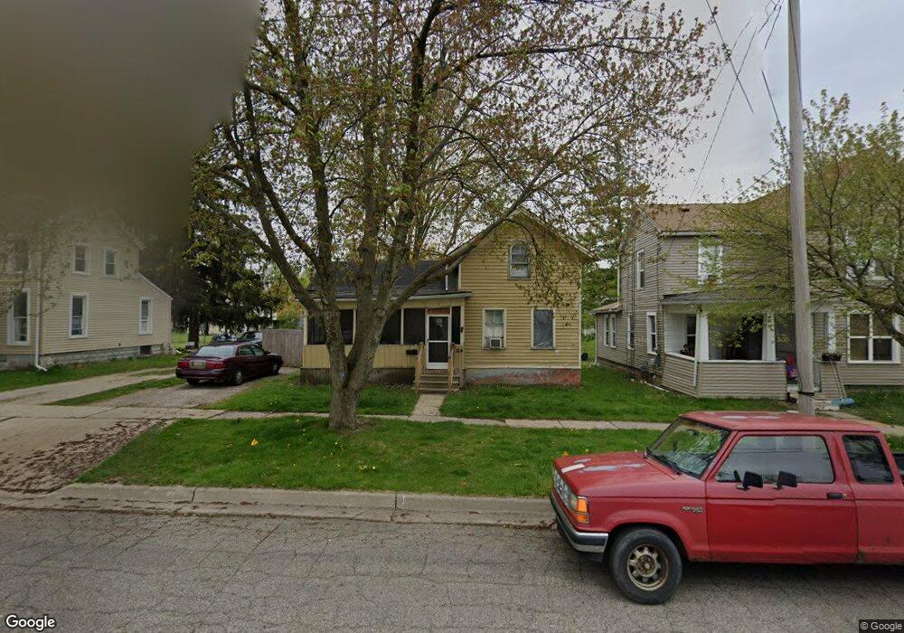 124 Chestnut St, Adrian, MI 49221 - photo 1