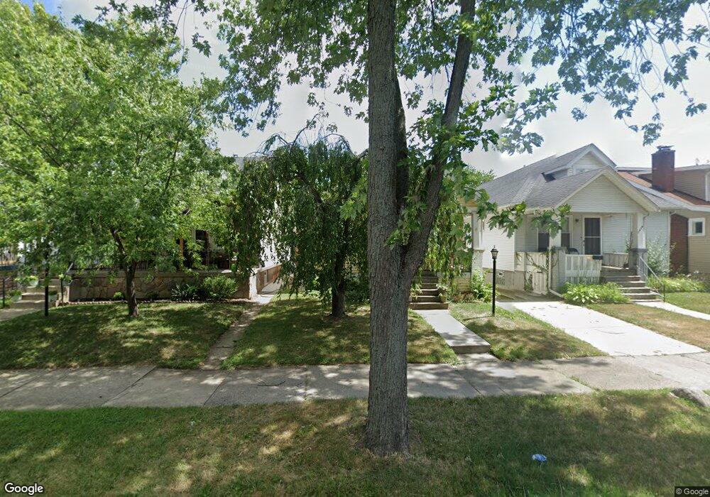 1438 Lakepointe St, Grosse Pointe Park, MI 48230 - photo 1