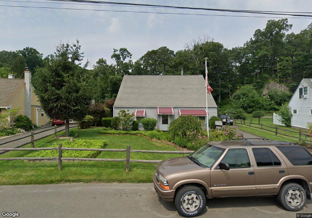 7 Oven Rock Rd, Bethel, CT 06801 - photo 1