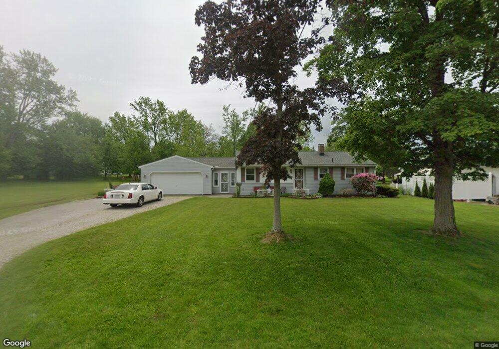 124 E Cedar St, Jefferson, OH 44047 - photo 1