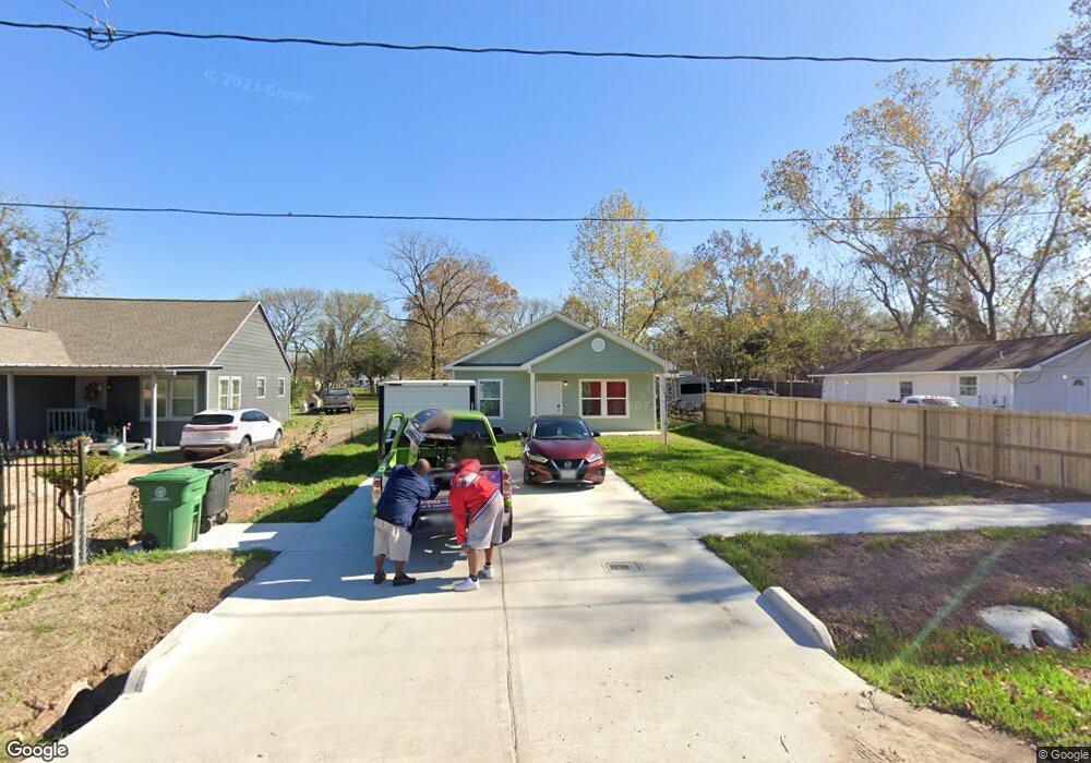 6618 Lavender St, Houston, TX 77028 - photo 1