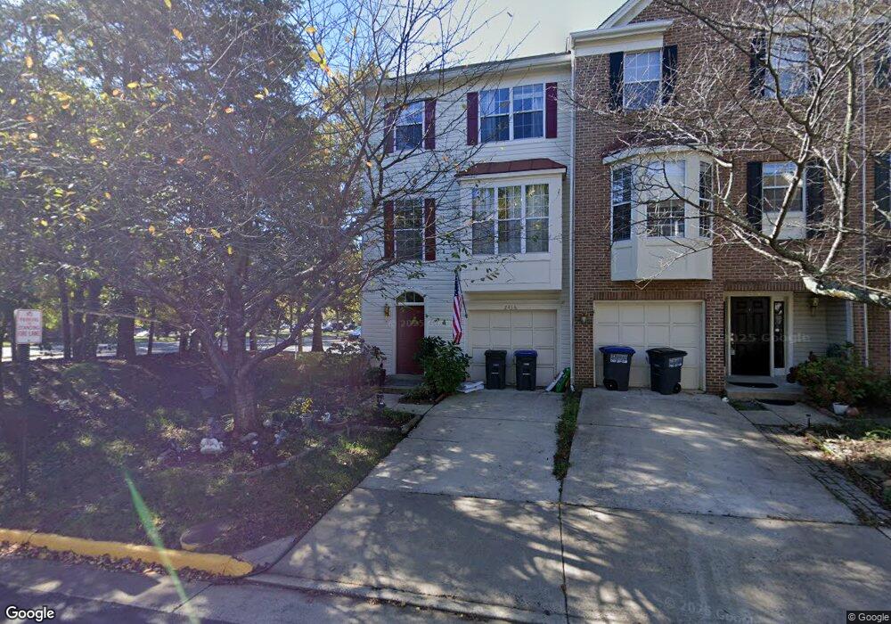 2436 Clover Field Cir, Herndon, VA 20171 - photo 1