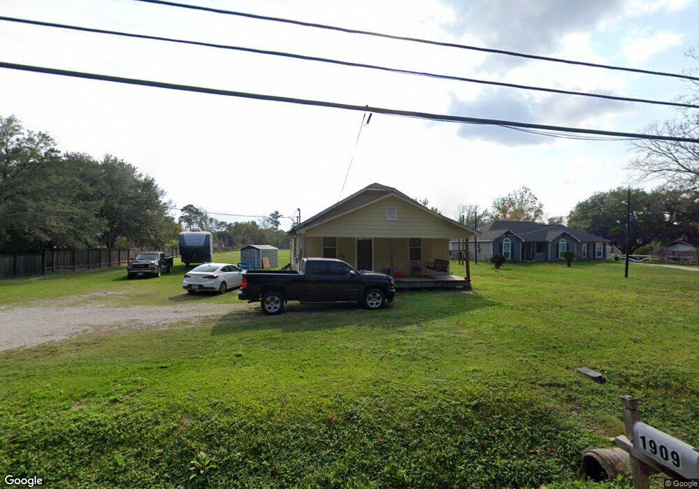 1909 Wilburforce St, Houston, TX 77091 - photo 1